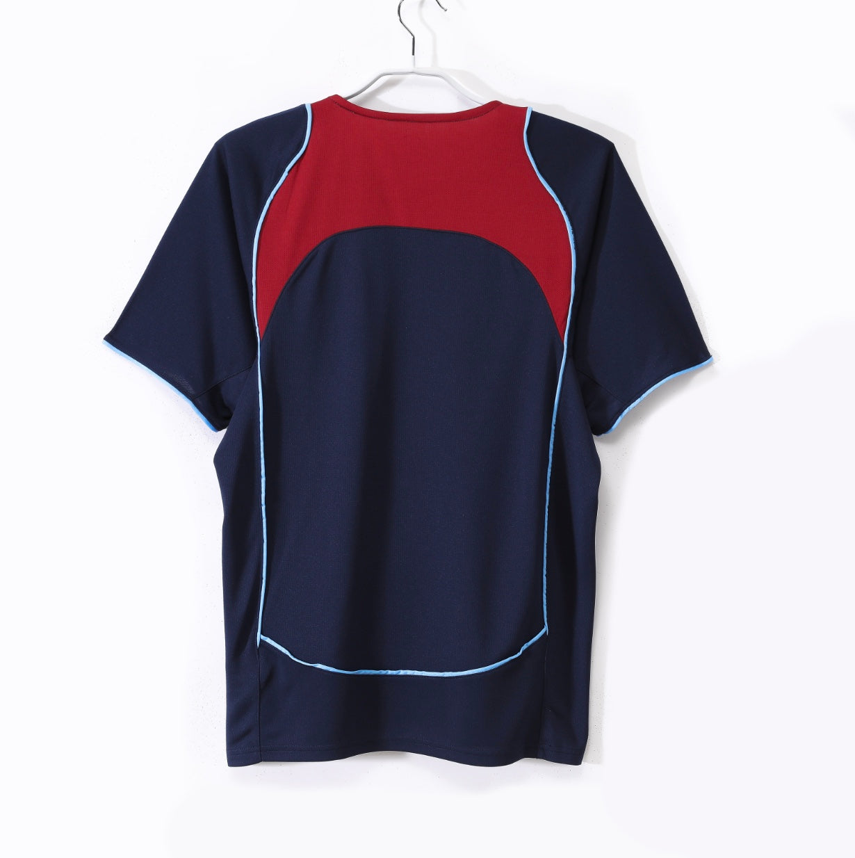 Atlético Madrid away 04/05