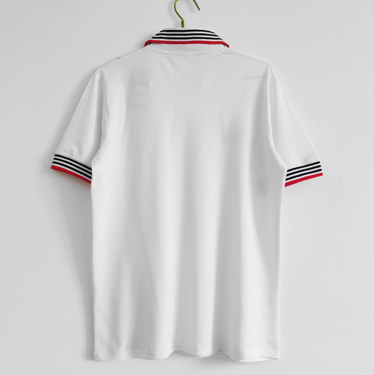 Manchester United away 75/80