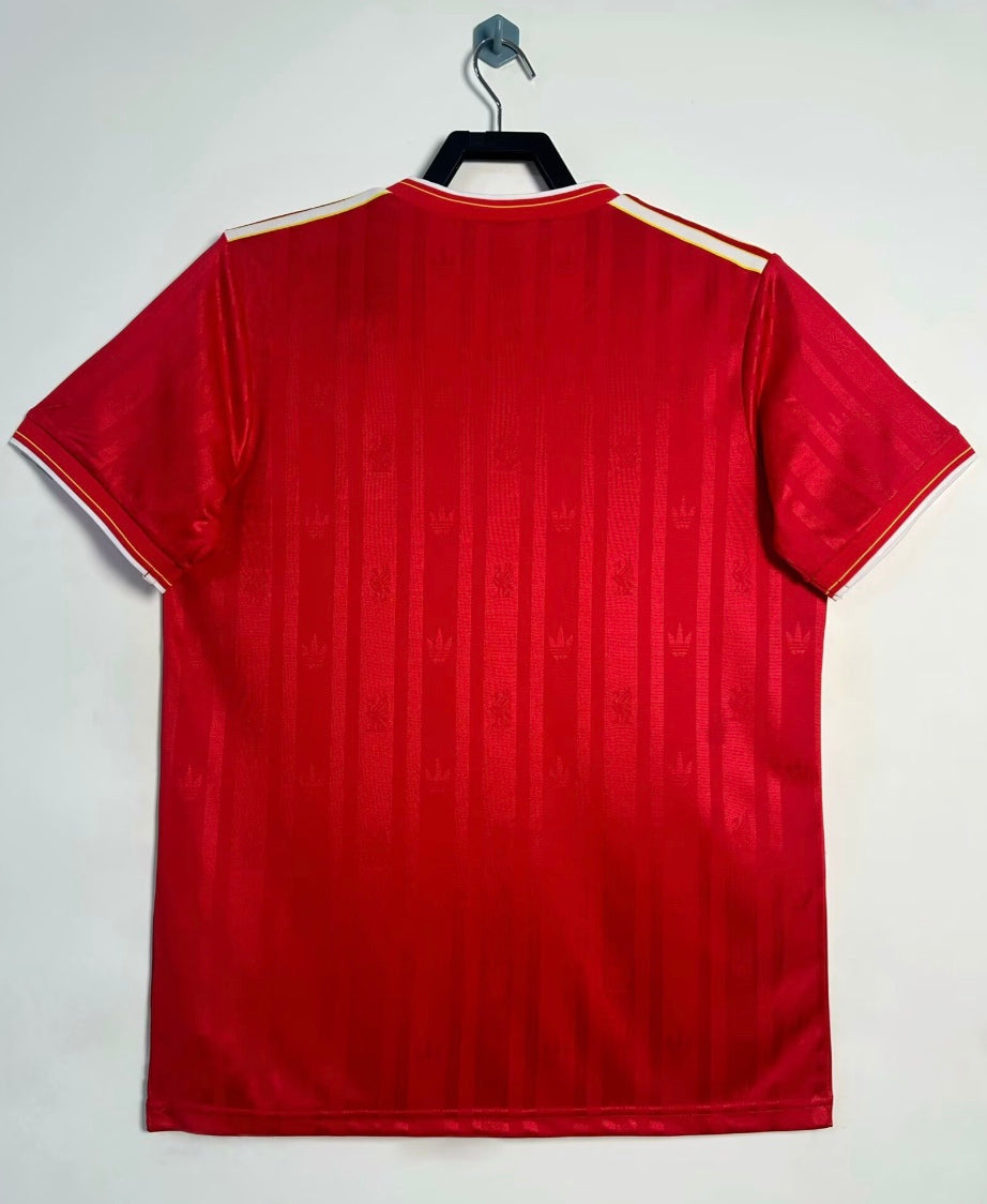Liverpool home 85/87