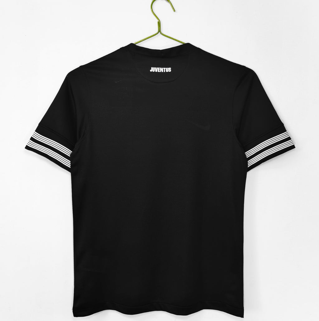Juventus away 12/13