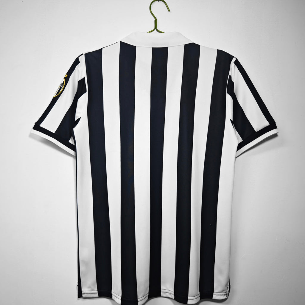 Juventus home 98/99
