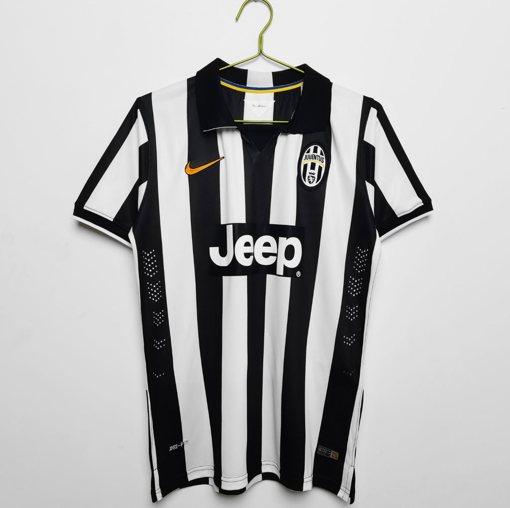 Juventus home 14/15