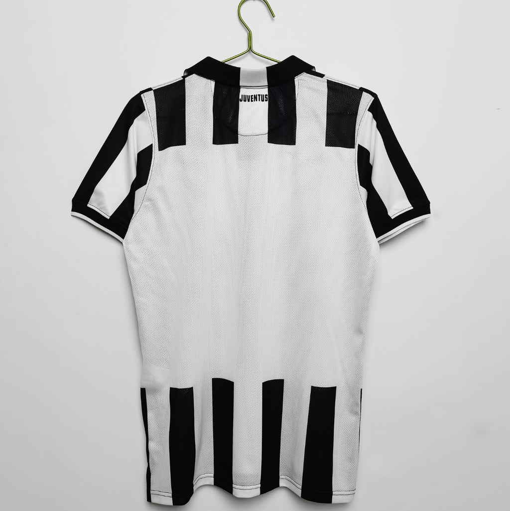 Juventus home 14/15