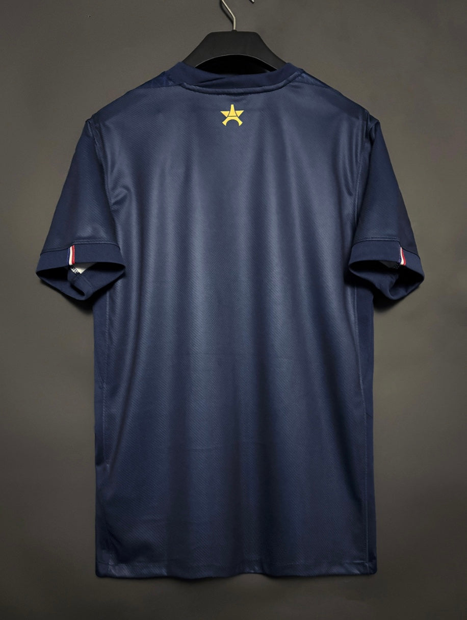 PSG home 25/26