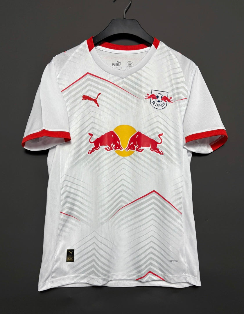 Leipzig home 25/26
