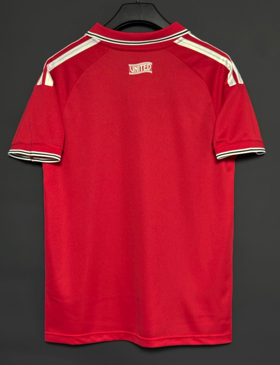 Manchester United home 26/27