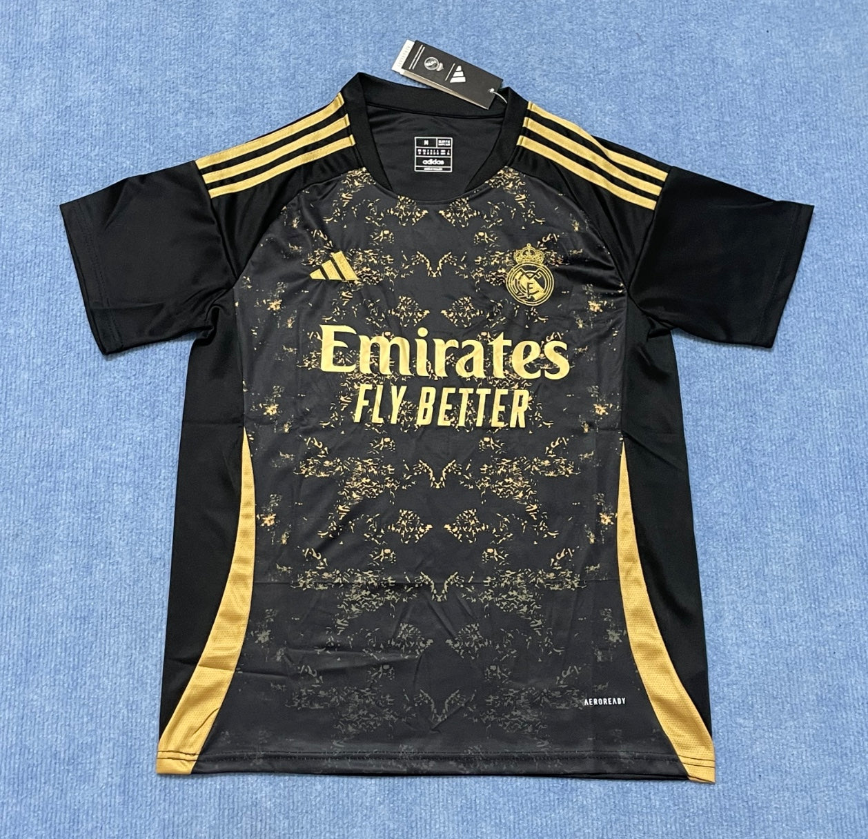 Real Madrid ´gold scattered´ special