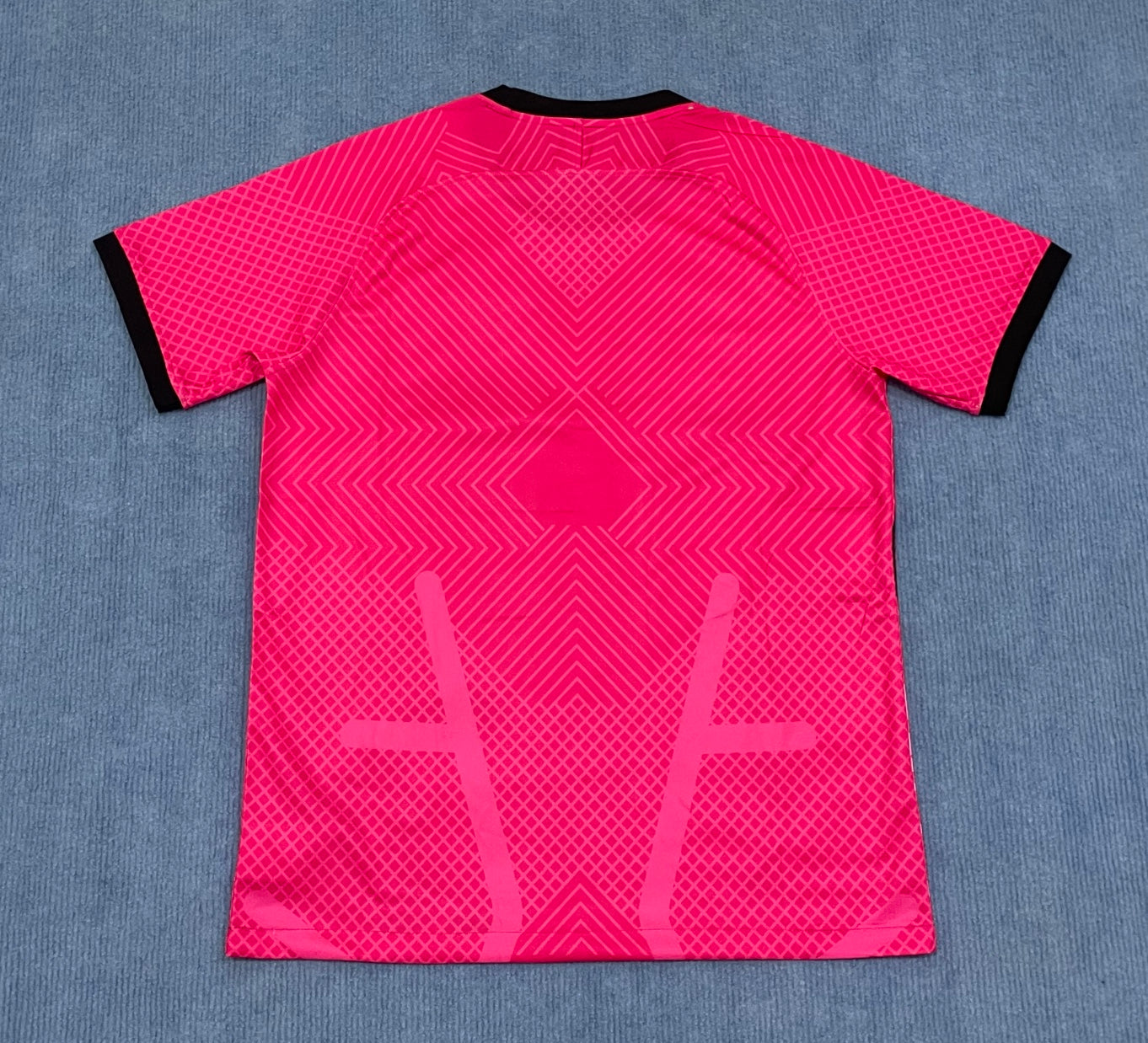 Inter Milan ´pink snake´ special