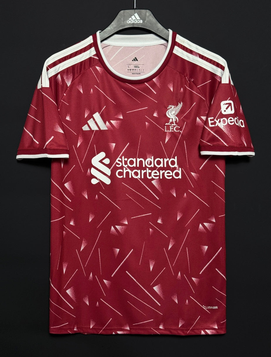Liverpool home 26/27