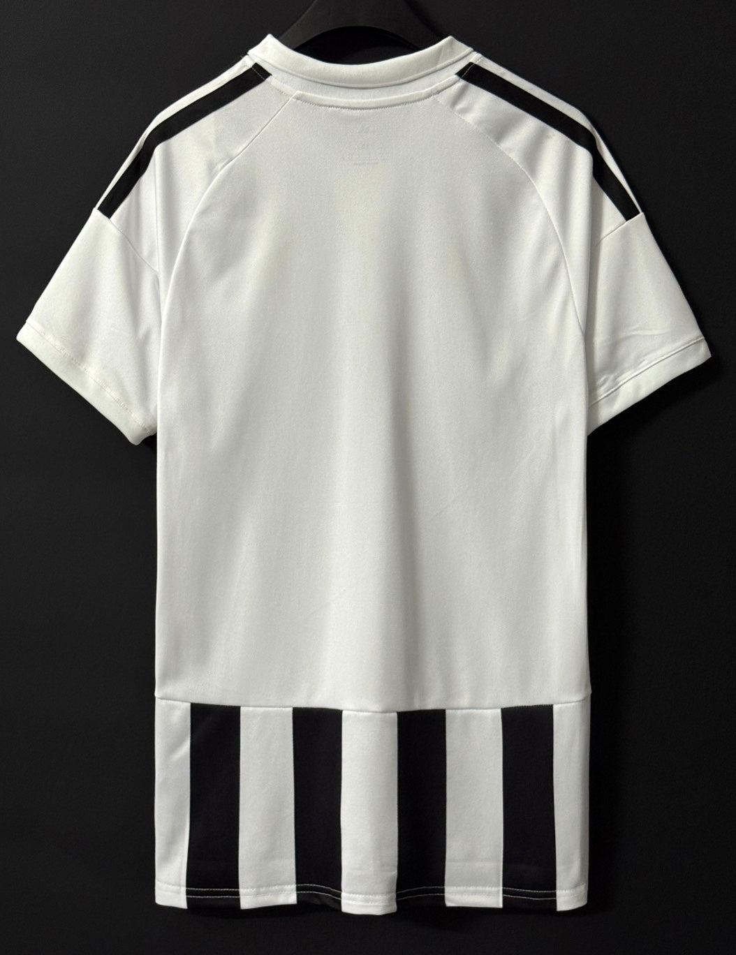 Juventus home 26/27